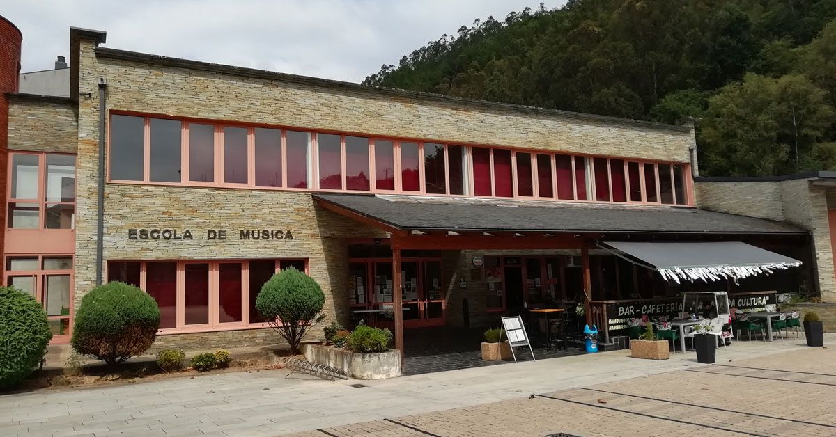 A Pontenova escola de musica e casa da cultura