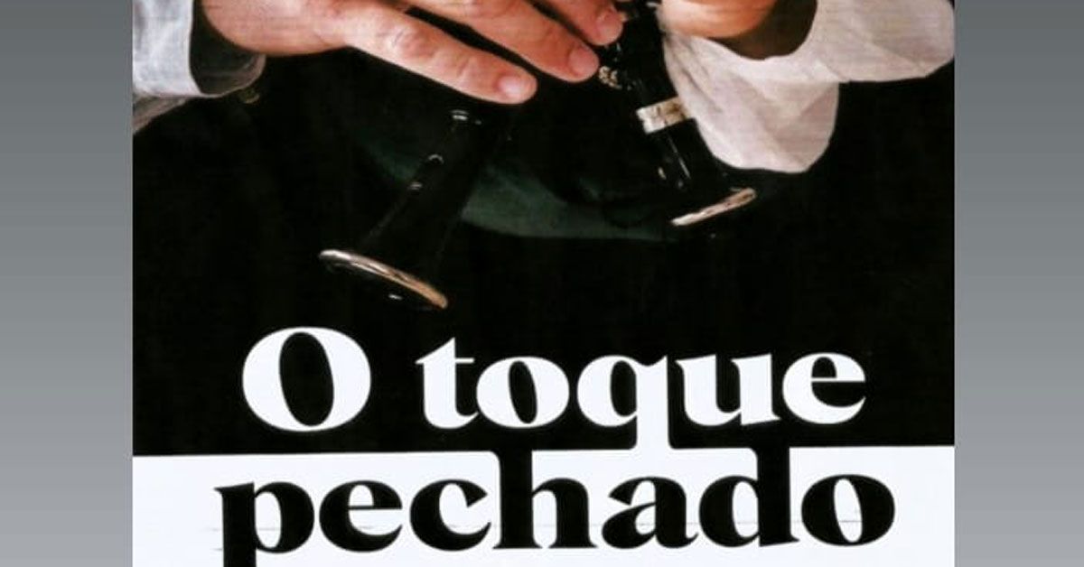 1 libro o toque pechado