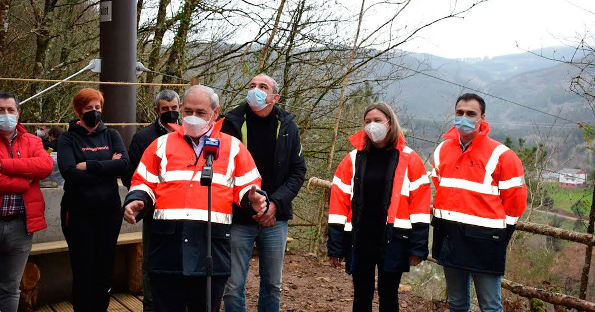 inauguracion tirolina pontenova deputacion