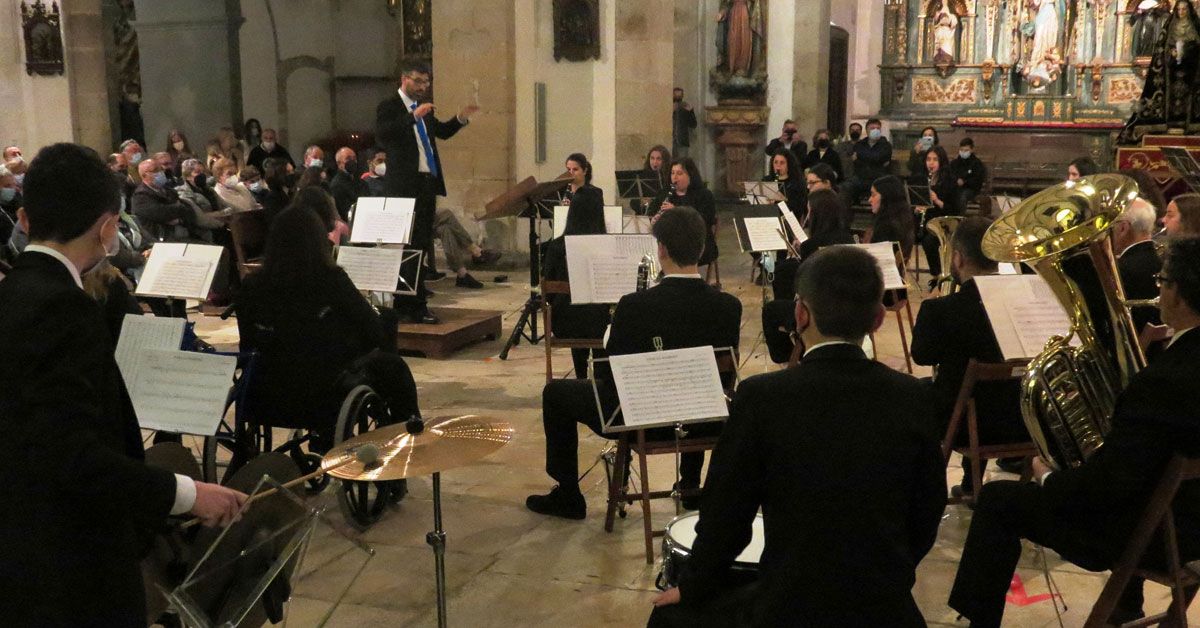 banda musica ribadeo concerto semana santa 2022