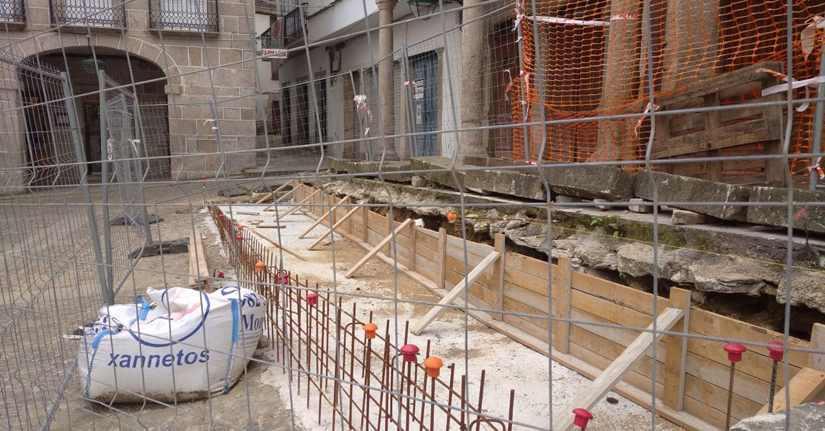 obras praza da catedral mondonedo xulio 2022