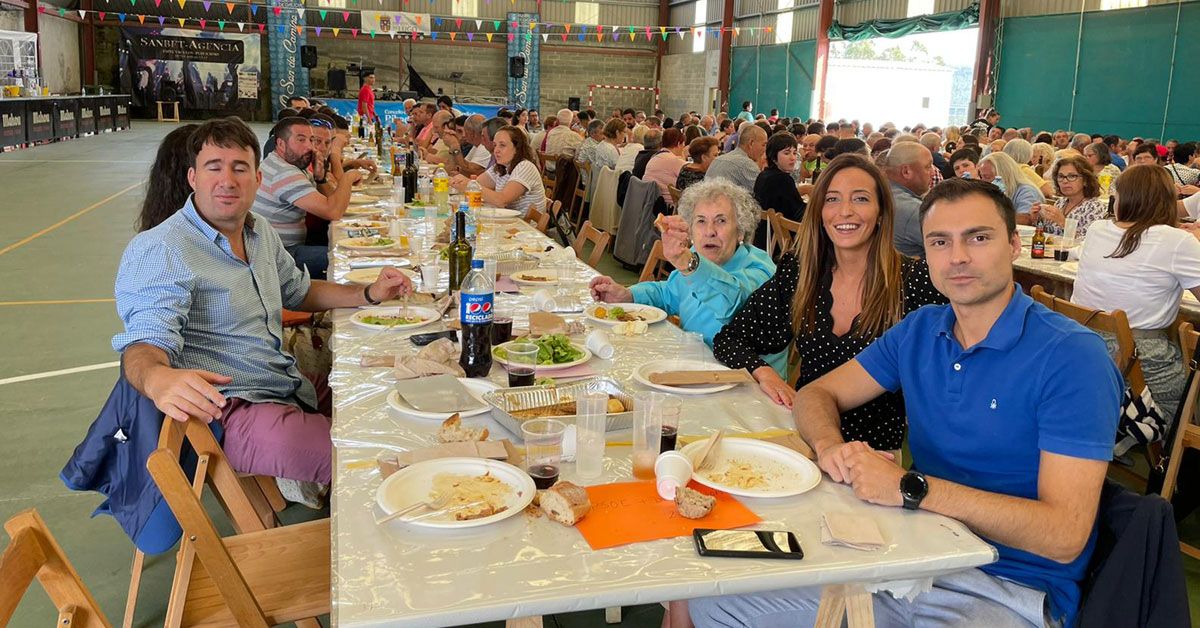 Comida de produtos da horta e ganderia do rural de Cubelas