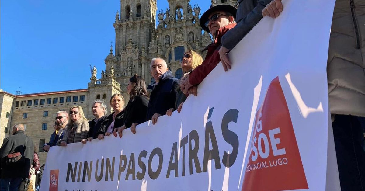 manifestacion psoe santiago sanidade