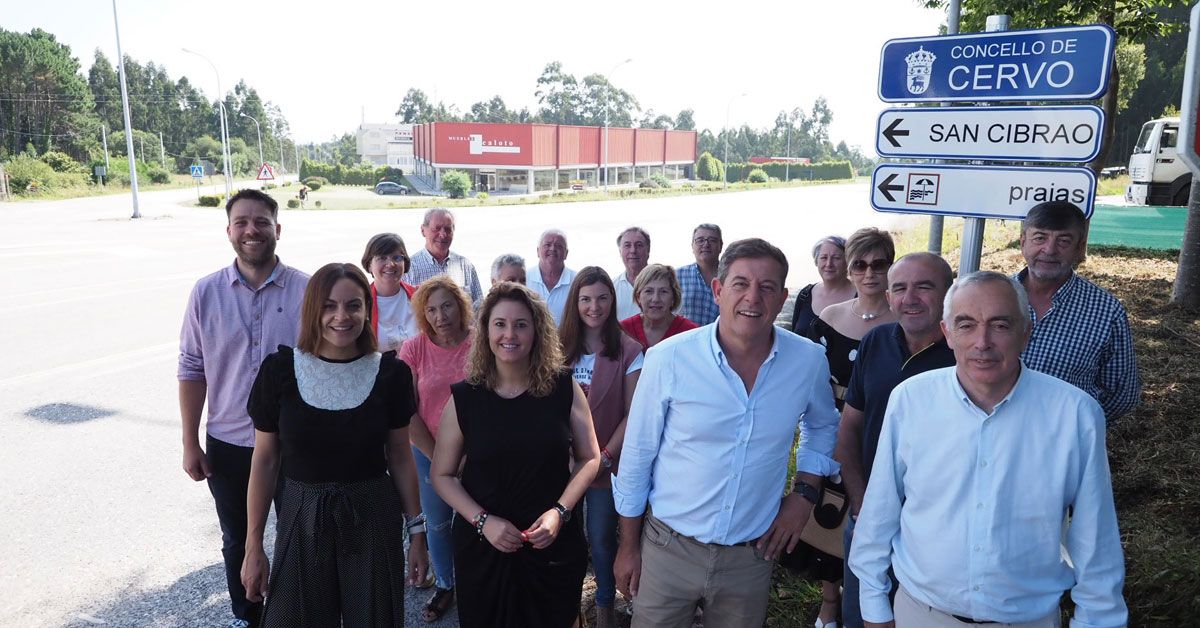 Foto dos candidatos cos alcaldes, concelleiros e portavoces de varios concellos da Mariña 