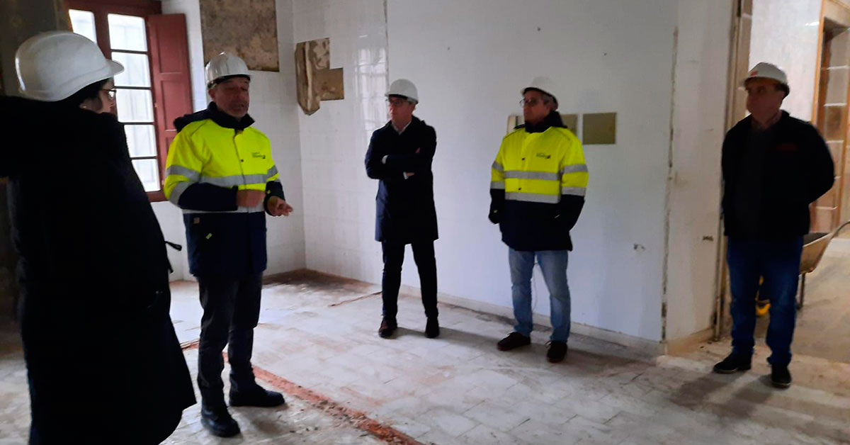 ribadeo equipo de goberno visita obras hospital asilo 2024