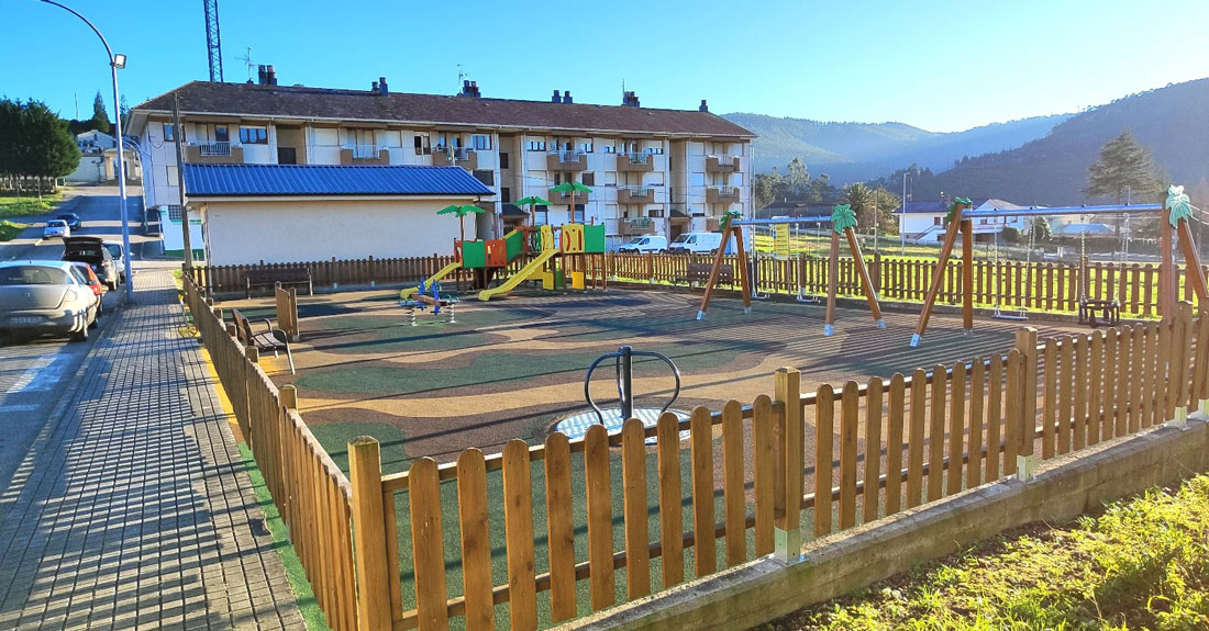 parque_infantil_rua_san_roque_trabada