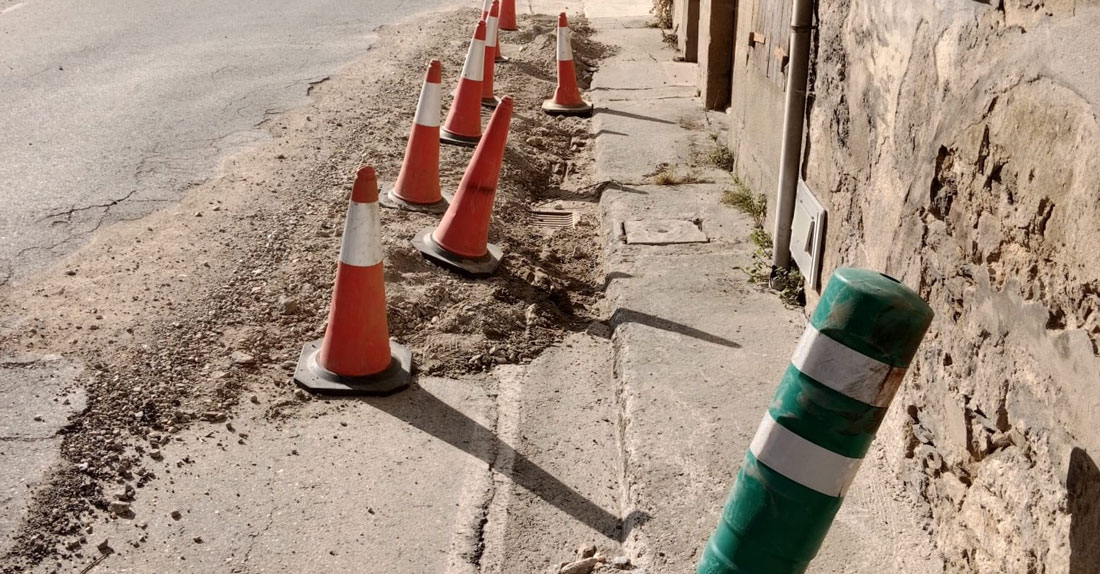 Obras-rede-abastecemento-Viveiro