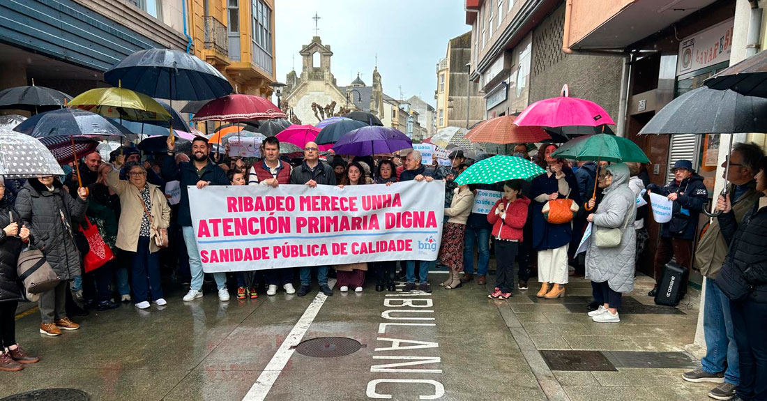 manifestacion-Ribadeo-centro-saude-2025