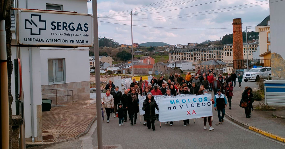 manifestacion-medicos-vicedo-marzo-2025