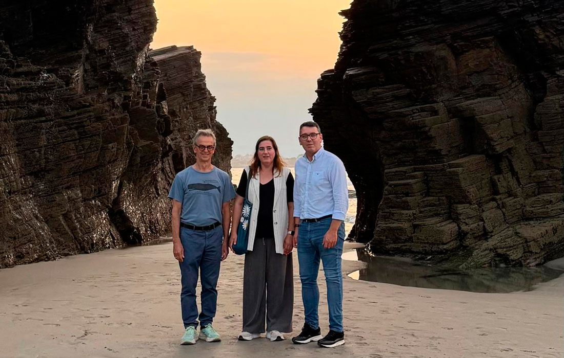RIBADEO-Miguel-Castroviejo-en-As-Catedrais-con-Dani-Vega-e-Begona-Sanjurjo-2025