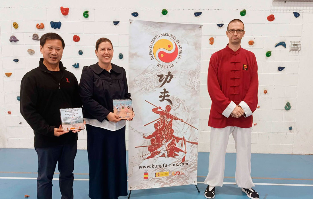 Cervo-curso-Kung-Fu-Miguel-Angel-Rojo-outubro-2025