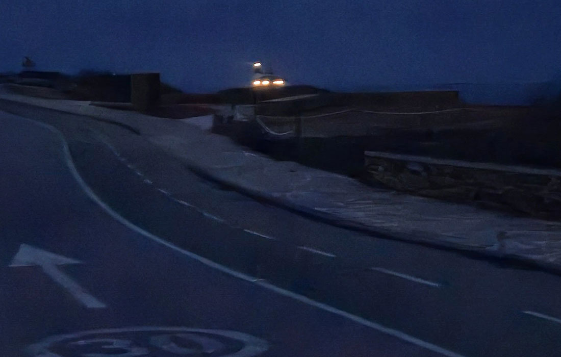 Ribadeo-luces-estrada-faro-apagadas-outubro-2025