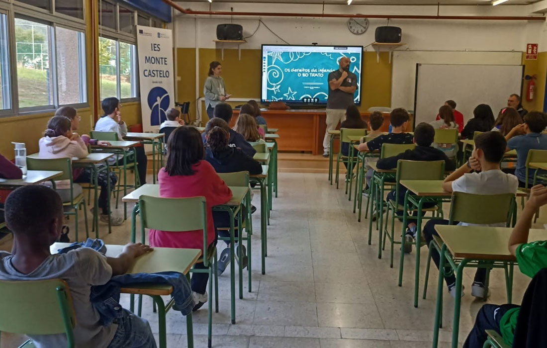 burela-visita-monte-castelo-bo-trato-infantil