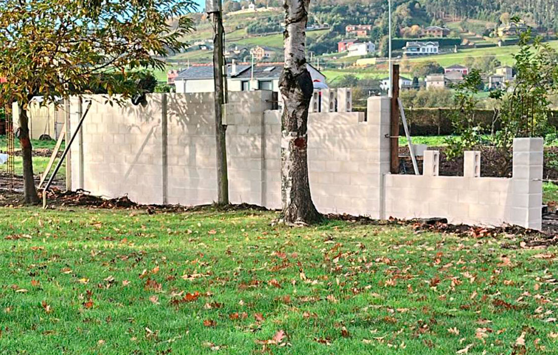 RIBADEO-comezo-obras-peche-perimetral-Gregorio-Sanz