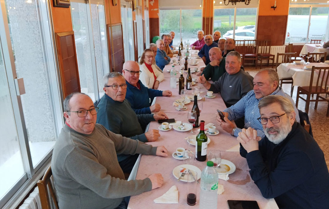 Xantar-Alfoz-alumnos-de-quinto-1956