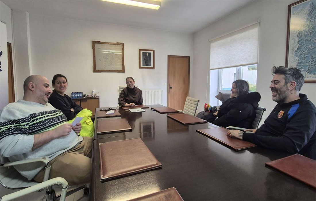 Cervo-entregou-axudas-libros-material-escolar-2026