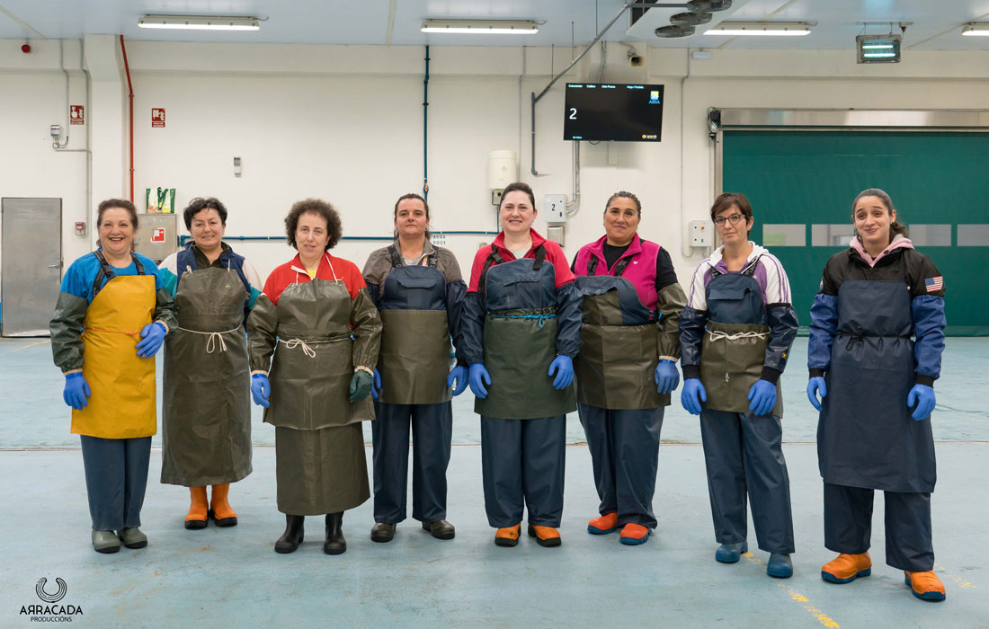 Estibadoras-Burela-Fotografia-de-ARRACADA--PRODUCCIÓNS1