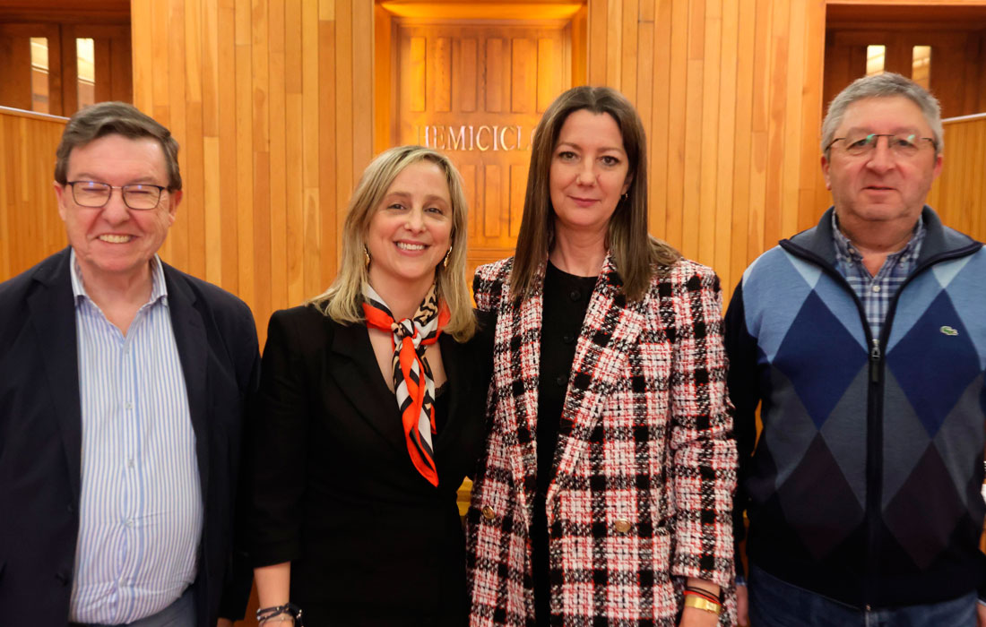 Lara-Mendez-e-PSOE-Viveiro-parlamento-2026