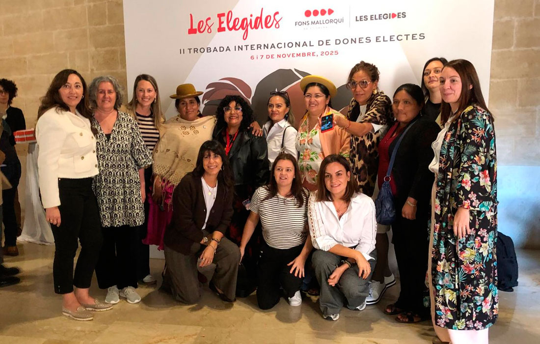 FOTO-DE-ARQUIVO---Carmela-López-participando-noutro-encontro-das-Elixidas-en-Mallorca