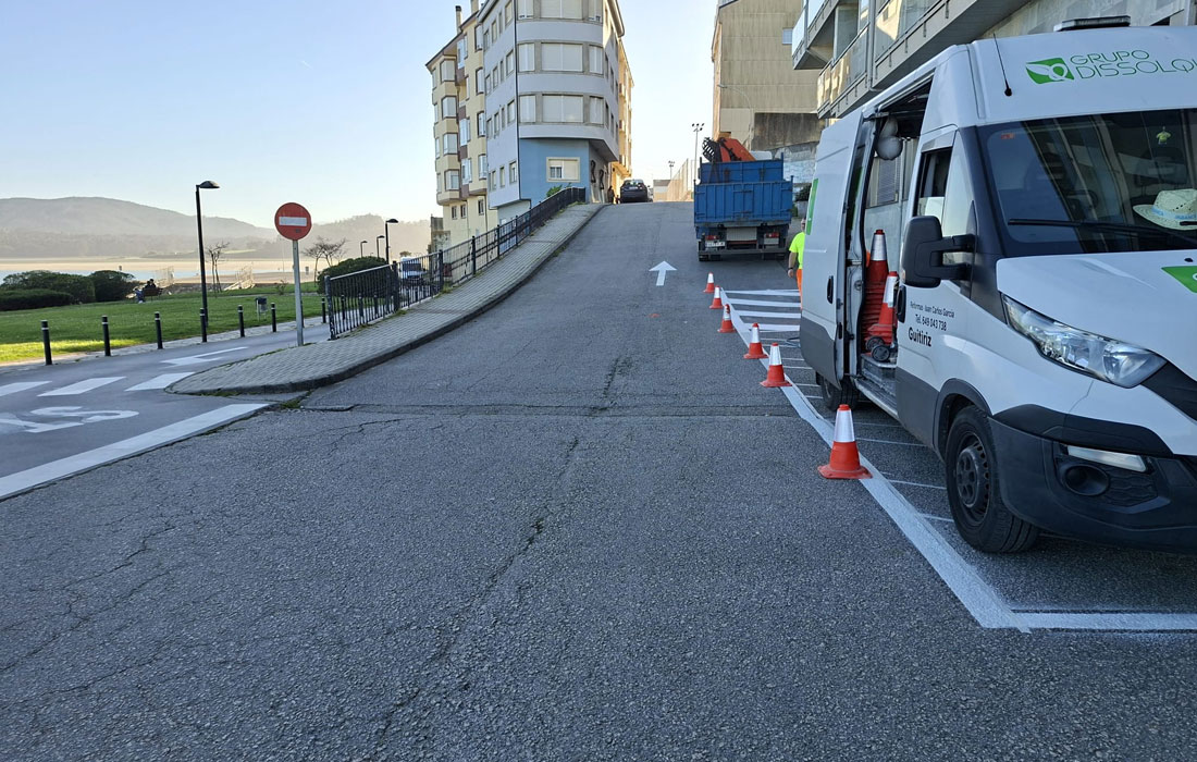 NOVO-SENTIDO-DO-TRaFICO-NA-RuA-MANUEL-MURGUÍiA,-DE-FOZ-(3)