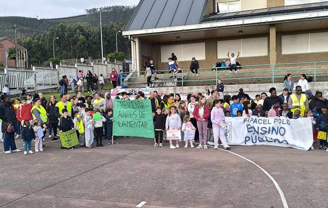 manifestacion-CEIP-vista-alegre-Burela-ensino-2026