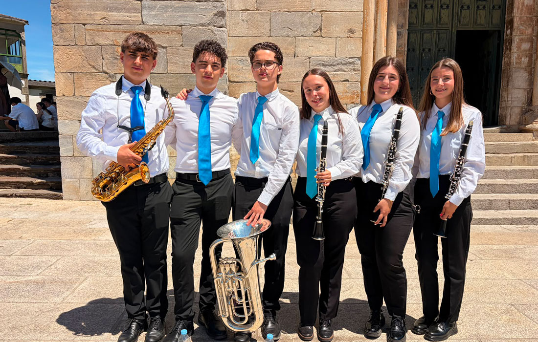 Seis-músicos-de-la-Banda-de-Música-O-Landro-de-Viveiro,-seleccionados-para-la-Banda-Sinfónica-Xuvenil-Galega