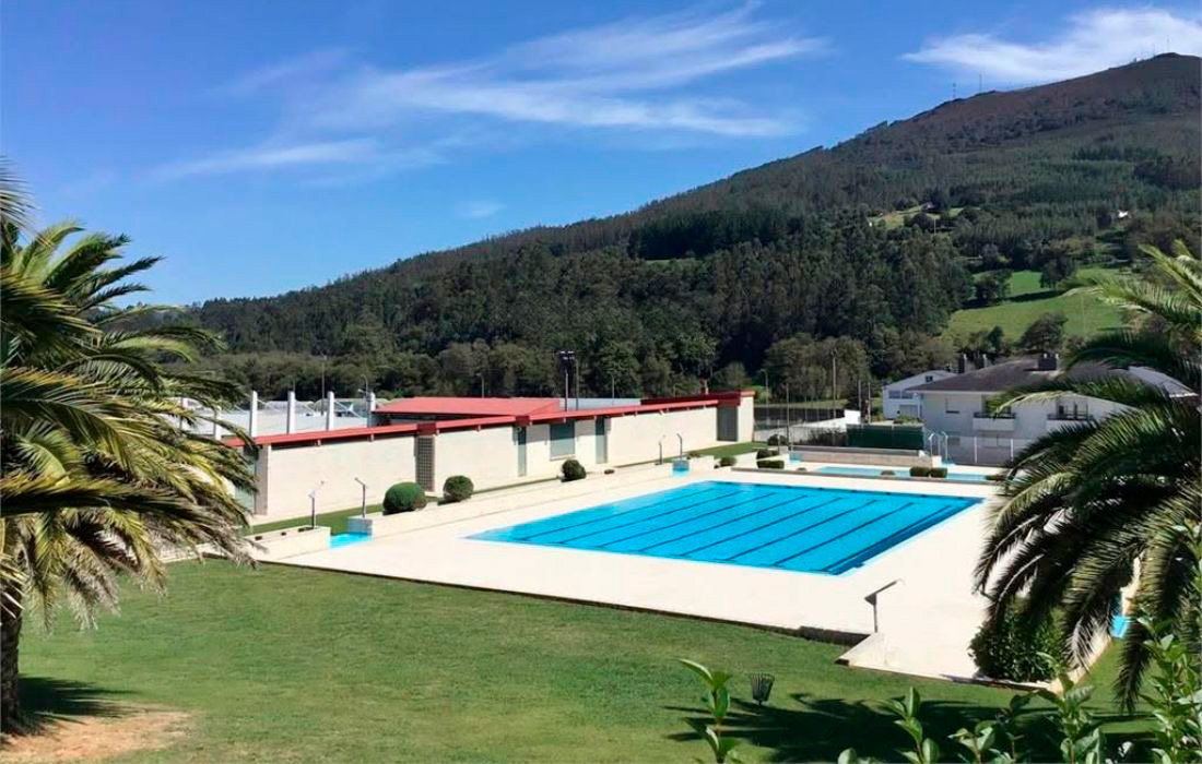MONDOÑEDO piscina