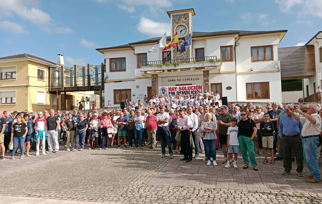 concentración-Barreiros-casas-Lóngara