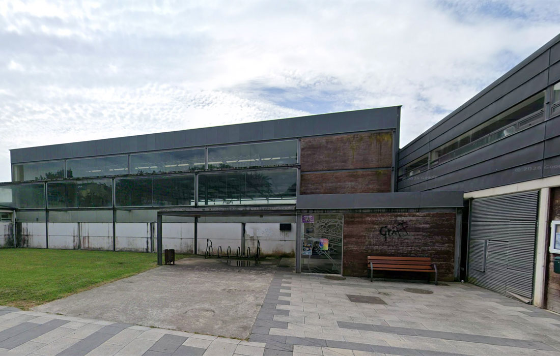 pavillon-ribadeo-rua-alfredo-deaño-filtracions-auga