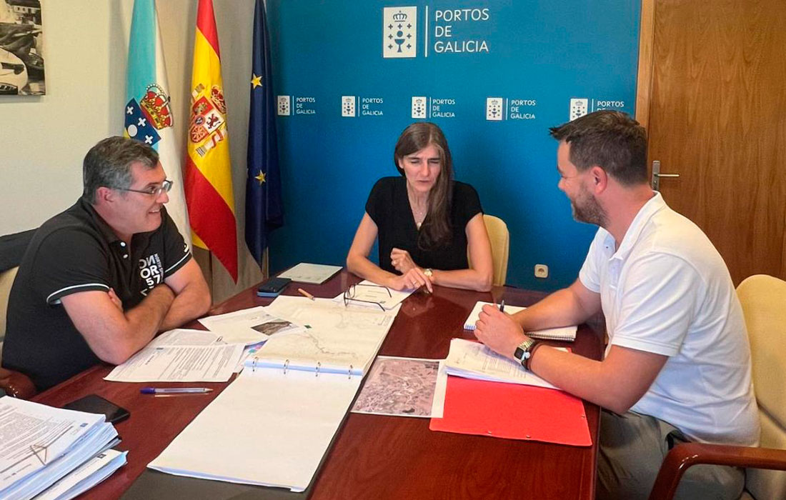 REUNIÓN-DO-ALCALDE-DE-FOZ-COA-PRESIDENTA-DE-PORTOS-DE-GALICIA