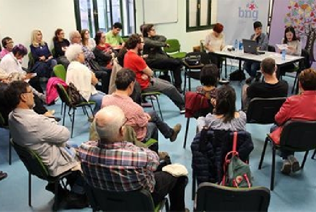 María Reimóndez e Olalla Rodil no acto sobre os ventres de algueiro.