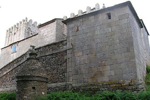 Museo Fortaleza San Paio de Narla