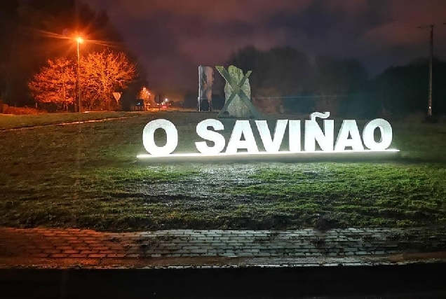 Letreiro benvida O Saviñao