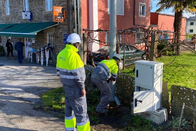 instalacion de luminarias en baltar de begonte