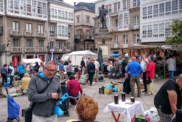 mercado semanal viveiro