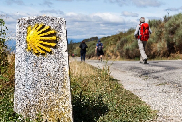 camino santiago mojón