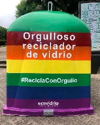 contedor vidrio ribadeo lgtbi