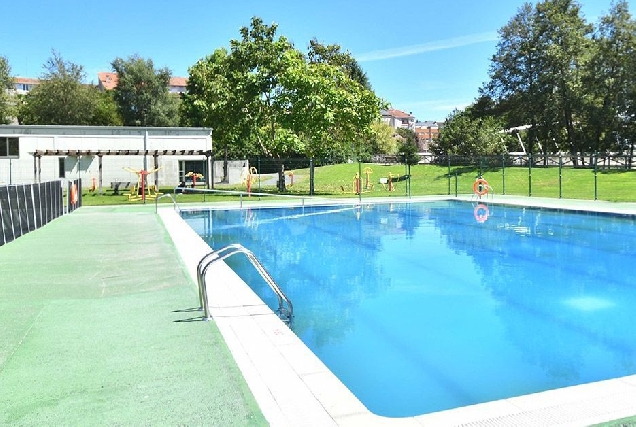 piscina chantada