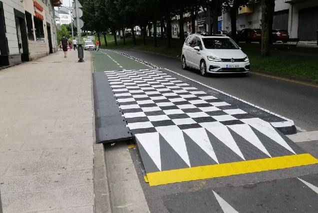 autobus plataforma accesibilidade paso peons fonte dos ranchos (1)