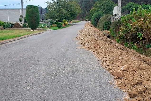 obras vilarbetote abastecemento auga trabada