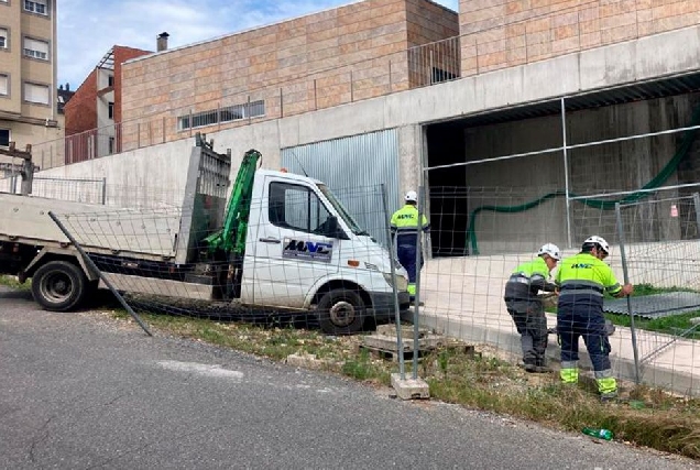 Obras do centro de transformación no Centro de Maiores de Becerreá