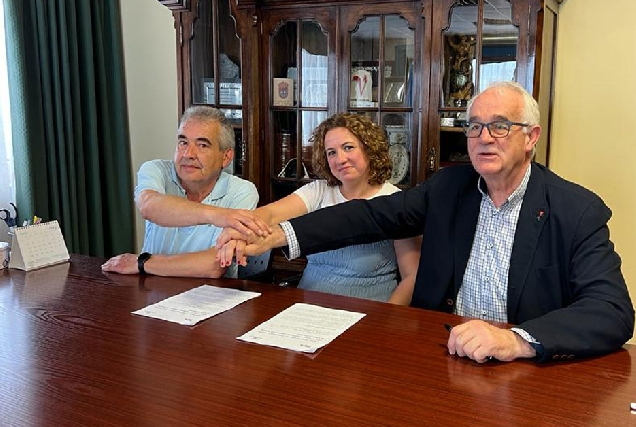 foto pacto de goberno vilalba lugo