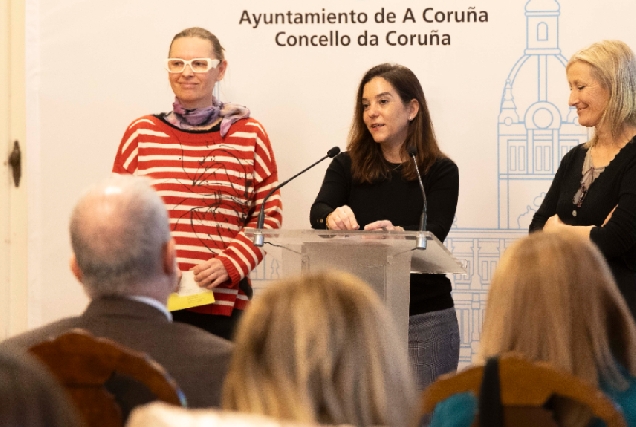 Imaxe da presentación de Estudos Abertos na Coruña