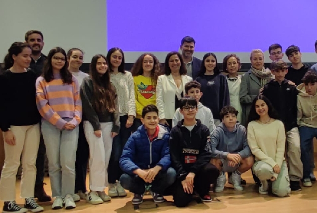 Imaxe do encontro co eurodeputado en Betanzos