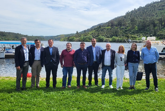 alcaldes e concelleiros da Ulloa visitan altri en portugal