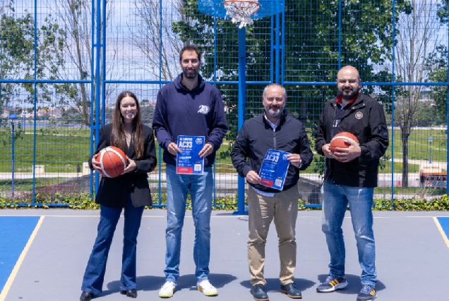 Imaxe da presentación do II Campus de baloncesto de ‘Alberto Corbacho'