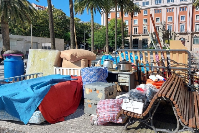 Imaxe da montaxe do campo de refuxiados simulado na Coruña