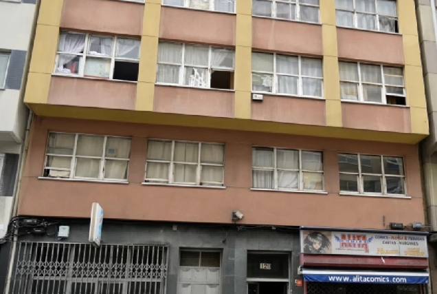 Imaxe do edificio okupa da Ronda de Nelle na Coruña